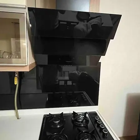 アパート 1 Bedroom Free Pool Parking And Security